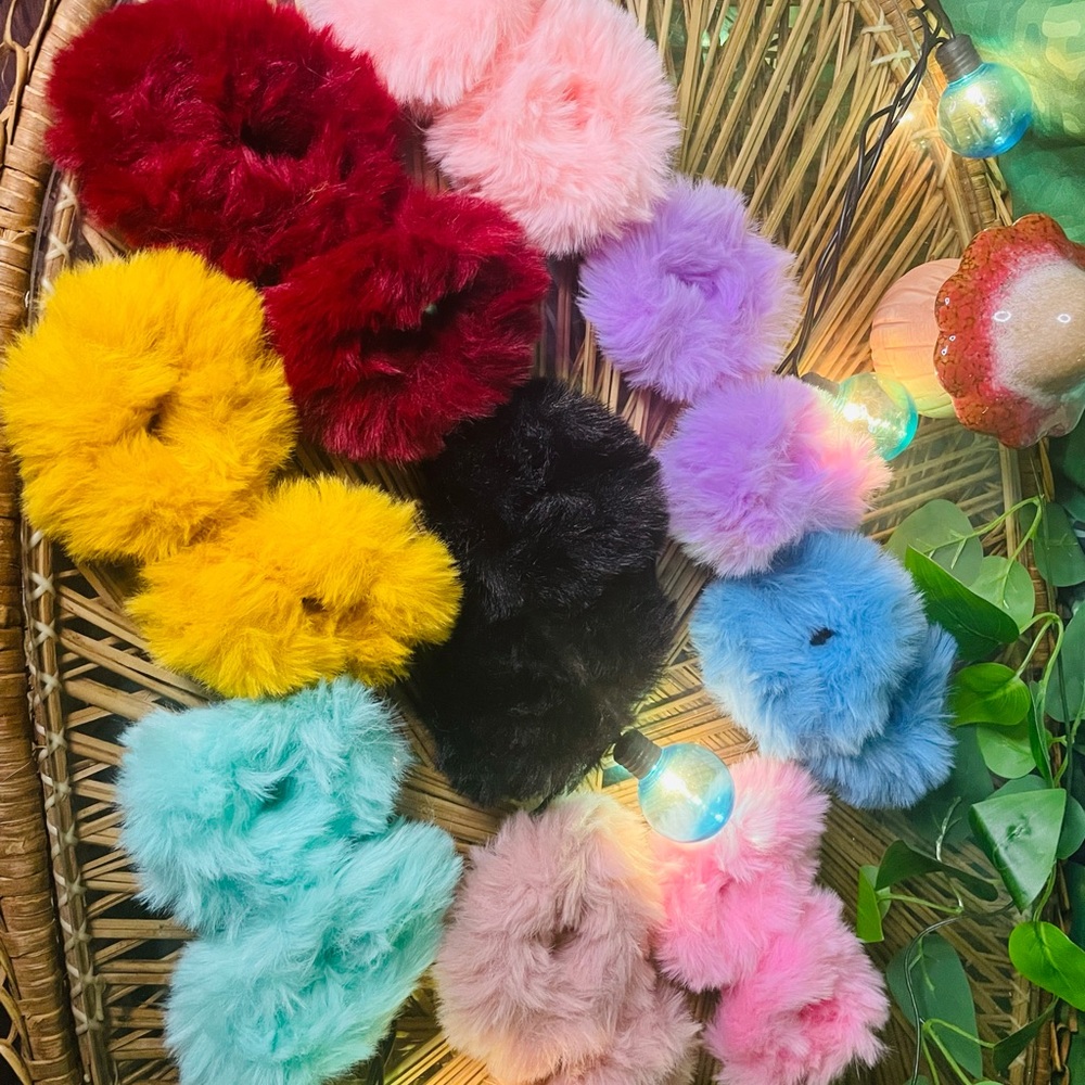 Fuzzy scrunchies